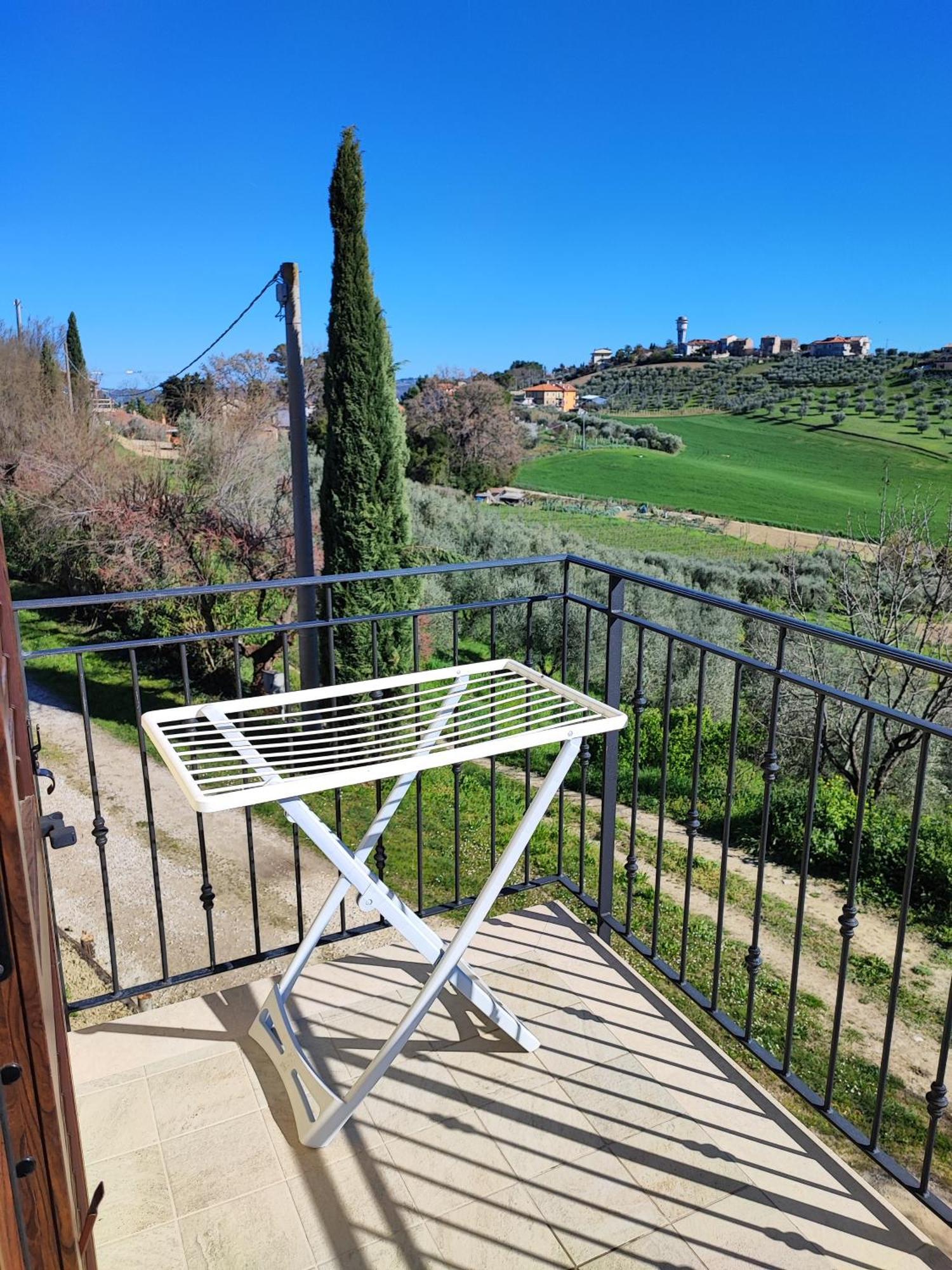 Agriturismo Alla Solagna Colli del Tronto ภายนอก รูปภาพ