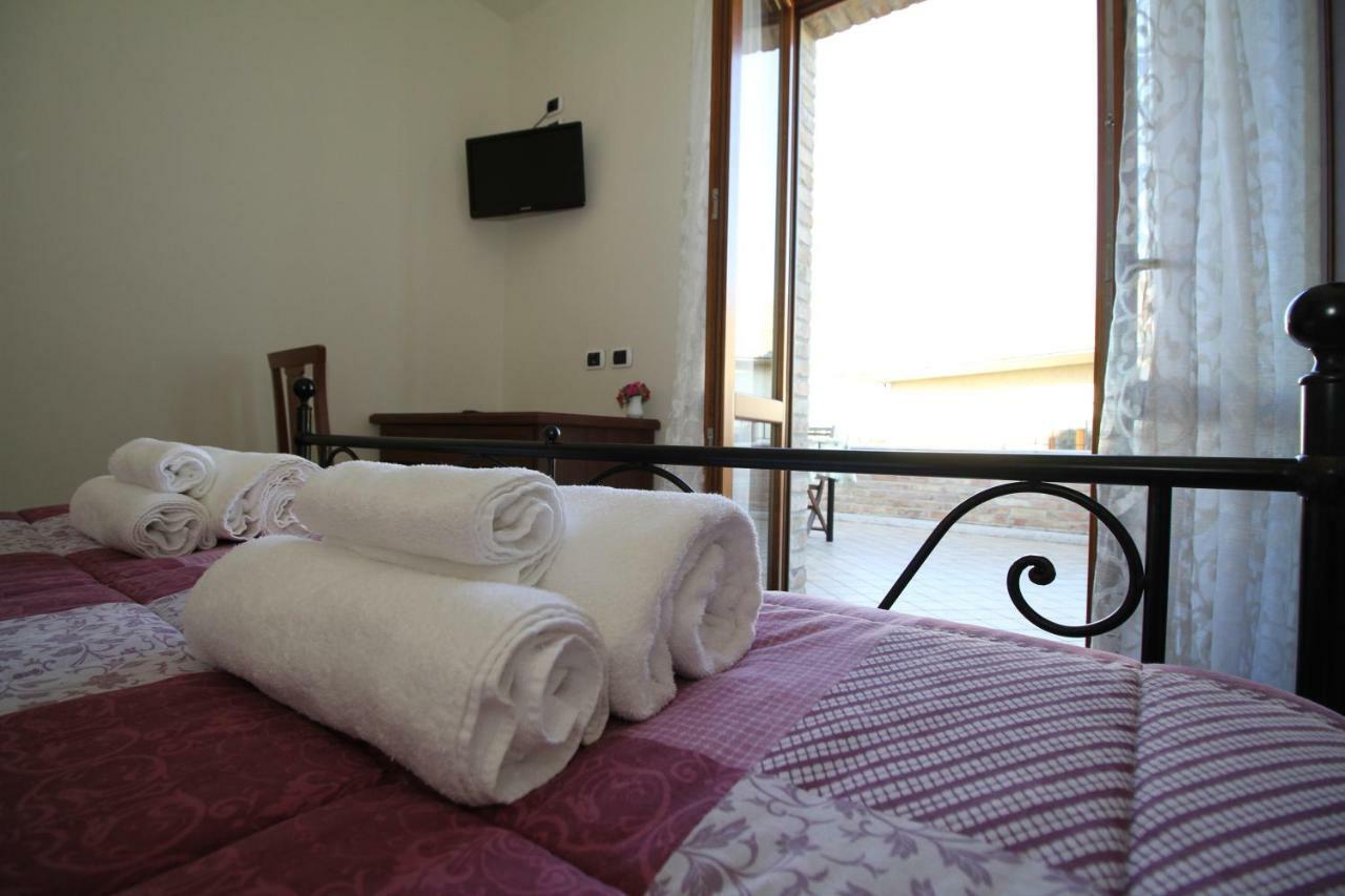 Agriturismo Alla Solagna Colli del Tronto ภายนอก รูปภาพ