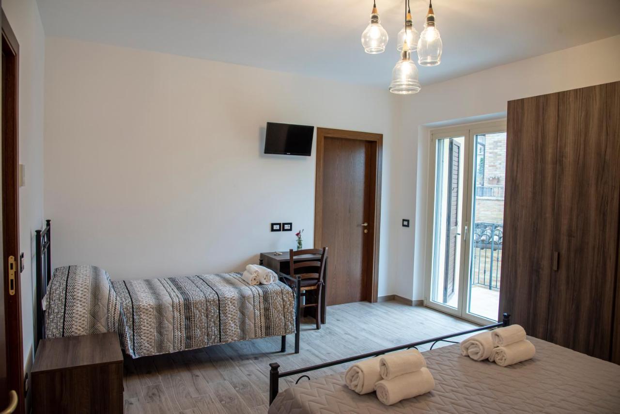 Agriturismo Alla Solagna Colli del Tronto ภายนอก รูปภาพ