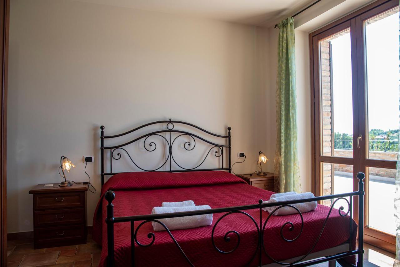 Agriturismo Alla Solagna Colli del Tronto ภายนอก รูปภาพ